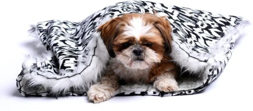 Dogs&Co Honden Slaapzak Ethnic 70x50cm Zwart/wit – Hondenslaapzak – Kattenslaapzak – Geschikt Voor Honden Of Katten T/m 10KG